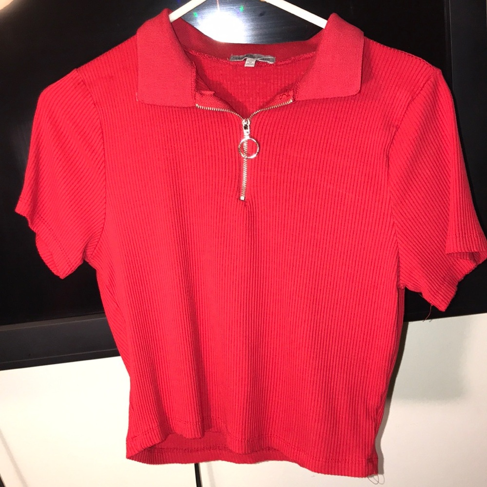Red Tee